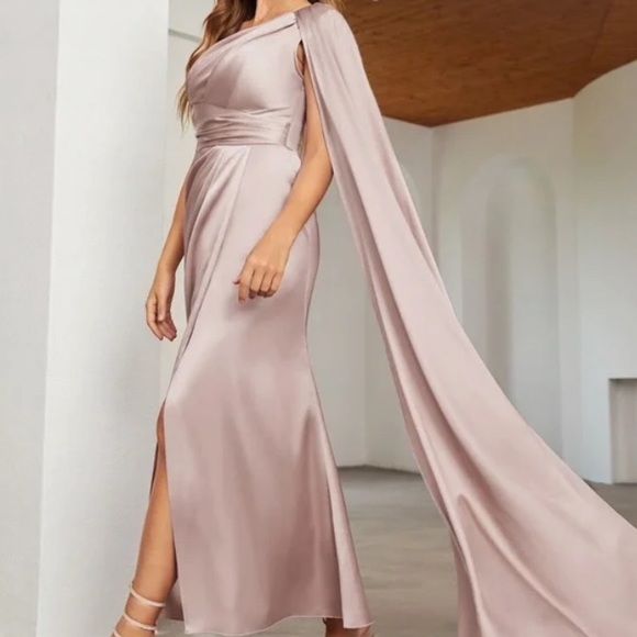 Luxe One shoulder Party  Formal Evening  Prom Satin Wedding Dress - Picture 13 of 15